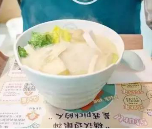 客如云科技注入，聯(lián)手擁有1500家門店的“覓姐”麻辣燙共創(chuàng)餐飲神話