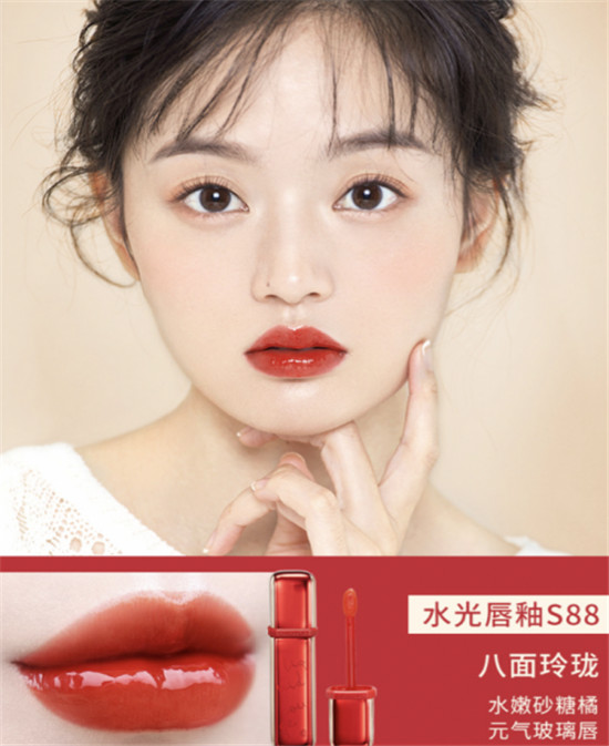 圣誕節(jié)禮物送什么？稚優(yōu)泉新年彩妝禮盒你值得擁有