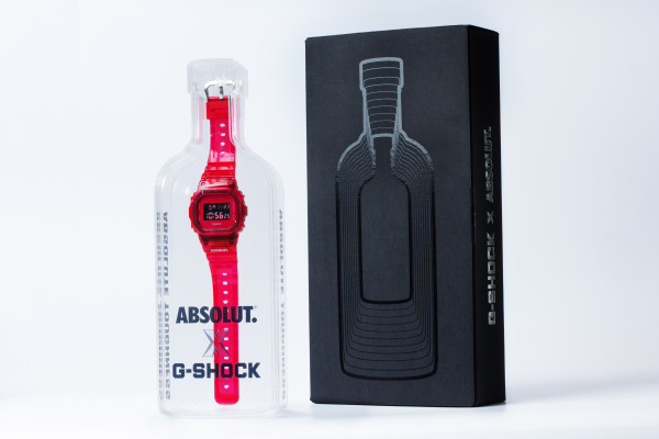 潮流入喉！G-SHOCK X ABSOLUT絕對(duì)伏特加聯(lián)名款破界來襲