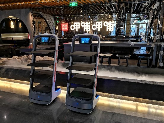 用餐飲機(jī)器人喚醒品牌活力，呷哺呷哺上市5年如何保持“常青”