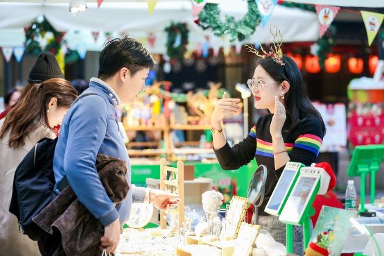刷臉支付賦能零售商家，織點智能圣誕集市亮相廣州