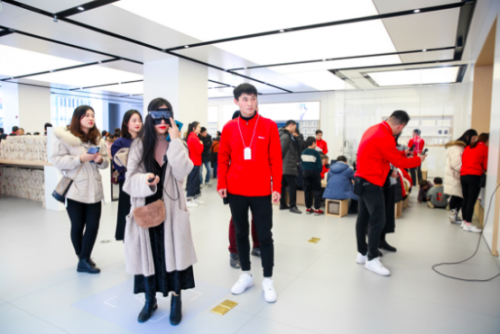 江蘇首家華為授權體驗店Plus正式落地，為消費者帶來全新購物體驗