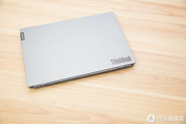 十代酷睿版ThinkBook 13s到站秀：搭載杜比視界的商務(wù)本？這是一臺為年輕職場人準備的跨界筆記本電腦