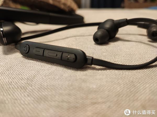 頸掛降噪，新歡還是舊愛？索尼WI-1000 XM2對(duì)決BOSE QC30