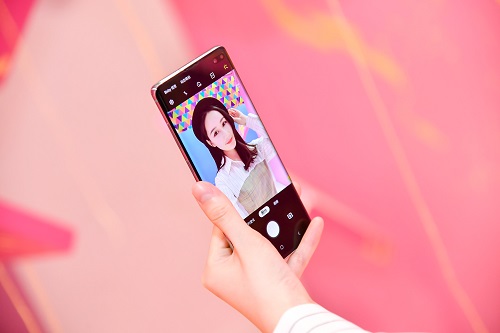5599元起！三星Galaxy S10+大優(yōu)惠，新年換機首選旗艦