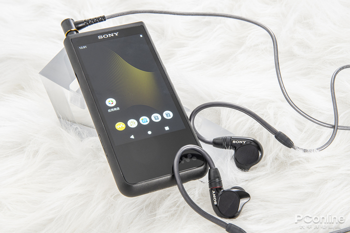 索尼ZX505對比飛傲M11Pro：索尼要憑借什么殺出層層重圍？