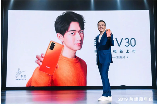 5G進階，榮耀向上