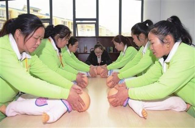 家政培訓(xùn)創(chuàng)新 阿姨獲益匪淺 管家?guī)头e極探索現(xiàn)代遠程教育教學(xué)