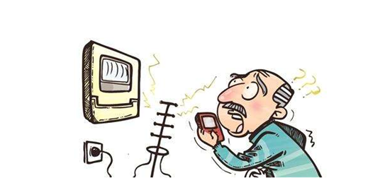富有不及溫暖，幸福不及父母，飛利浦手機(jī)陪你回家過(guò)年