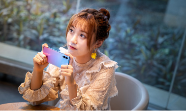 榮耀20青春版優(yōu)惠升級，6+64版首次優(yōu)惠300元僅售1199元