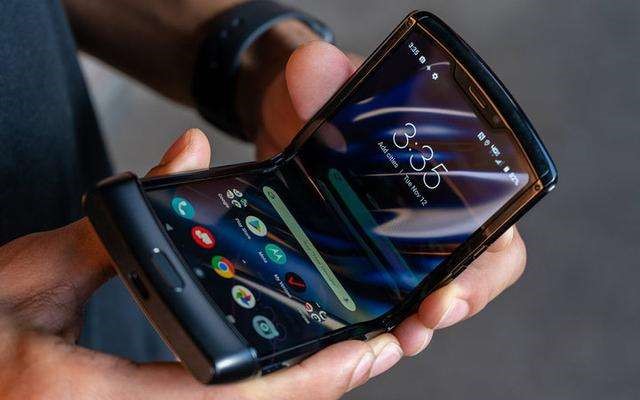 折疊屏手機盤點，moto razr、華為、三星各有千秋