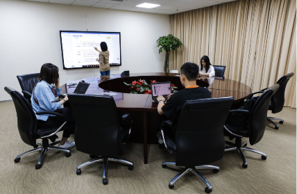 2020年了，你還在看投影儀推薦？MAXHUB會(huì)議平板了解一下