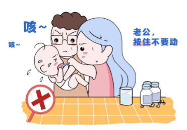 危險(xiǎn)！千萬別這么喂藥！佳貝艾特進(jìn)口羊奶粉教你正確喂藥小知識