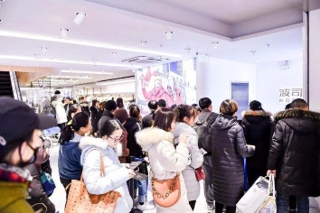 時尚圈都在穿波司登！2020年最火的穿搭秘籍來咯