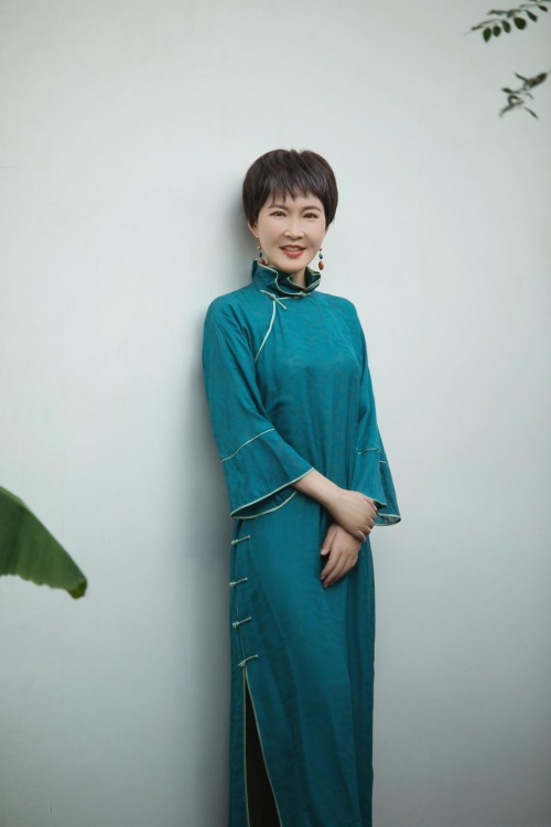 知名影星“晴格格”王艷力薦《遇見(jiàn)未知的自己》：認(rèn)識(shí)自己，是一輩子的必修課