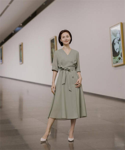 靈魂有香氣的女子李筱懿：和視頻號(hào)用戶一起，愛(ài)知識(shí)也愛(ài)美