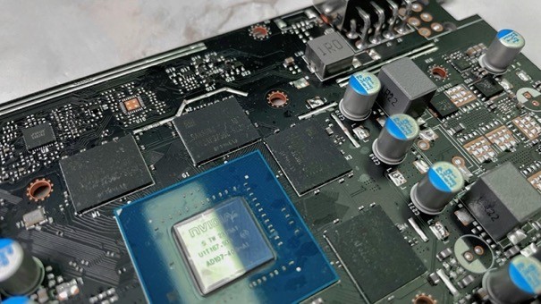 釋放能量！影馳 RTX 4060 金屬大師 搭檔DLSS 3 實(shí)現(xiàn)光追1080P !