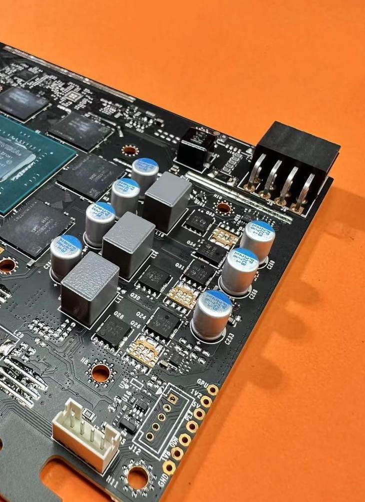 1080P升級首選！耕升 GeForce RTX 4060 追風(fēng)+DLSS 3助力玩家游玩光追高幀體驗！