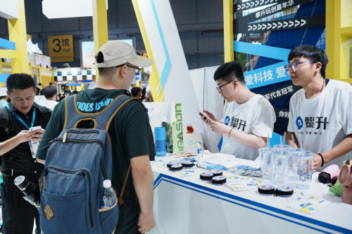 直擊BW2023現(xiàn)場，攀升玩創(chuàng)嘉年華次元新品、GeForce RTX 40系主機炫酷亮相