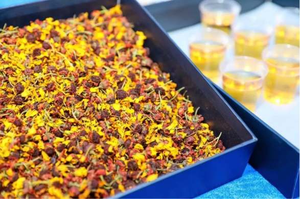 用公益促發(fā)展，卓越董事長(zhǎng)李華身體力行踐行企業(yè)家社會(huì)責(zé)任