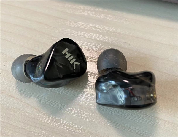 氦刻HIK S1：清晰靈敏的耳機(jī)，音效均衡豐富，給人觸電般的心動音質(zhì)