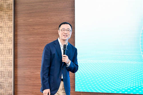 浙江大學(xué) 鯤鵬昇騰科教創(chuàng)新卓越中心正式成立，推動高校原生創(chuàng)新加速