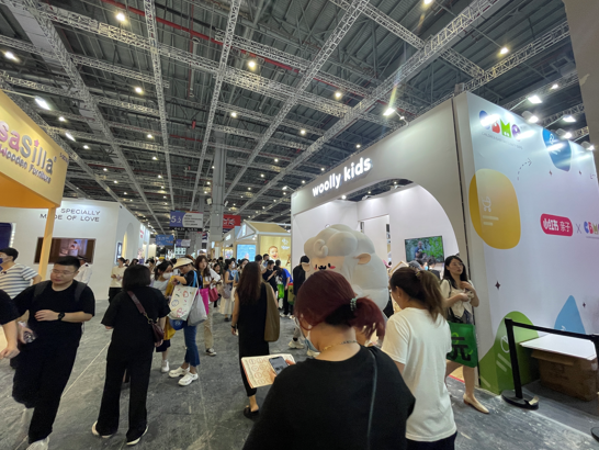 第 23 屆 CBME 孕嬰童展，和愛德華醫(yī)生護眼燈在上海來一場邂逅吧
