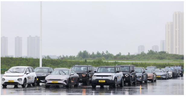 中國汽車需要什么樣的第三方測評？懂車帝夏測引領(lǐng)行業(yè)風(fēng)向