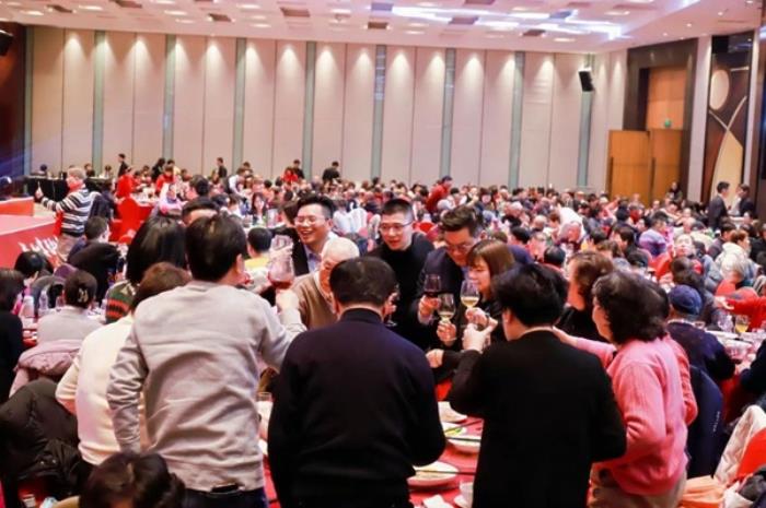 【感恩同行，共鑒輝煌】2024年上海鼎植口腔年終客戶答謝盛筵圓滿成功