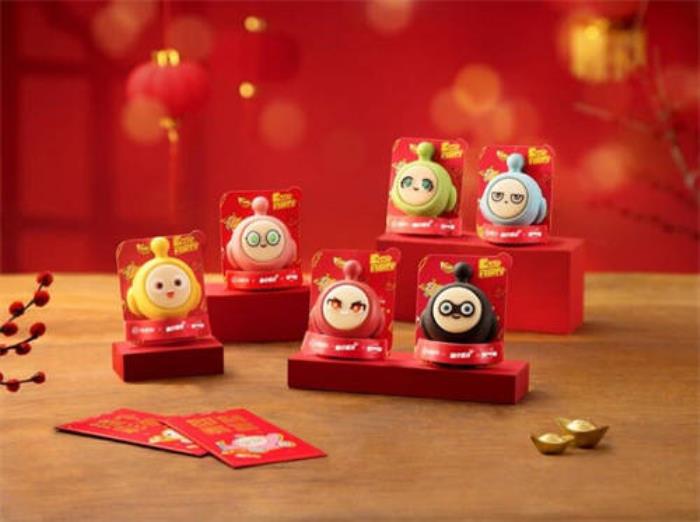 火鍋年夜飯走俏，海底撈接到除夕預(yù)定近4萬(wàn)桌，新品助陣增添年味