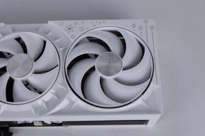 耕升 GeForce RTX 5090 D 解禁全新AI 兵器庫！DLSS 4開啟狂暴性能模式！