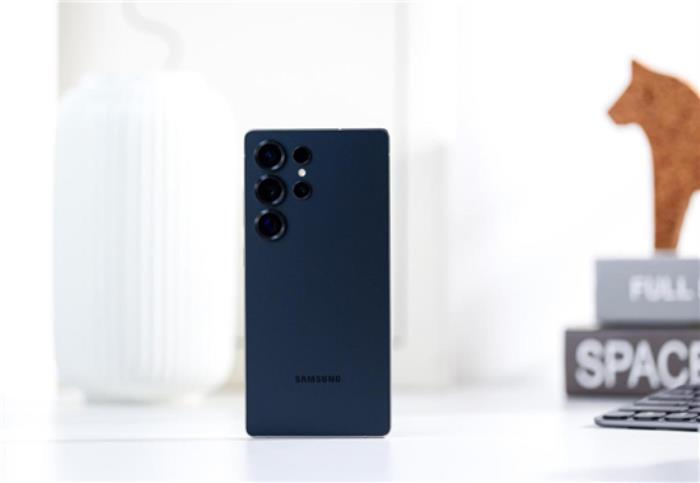 三星Galaxy S25 Ultra：配置全面升級，安卓機皇的新標桿