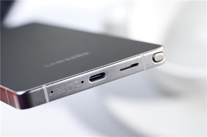 三星Galaxy S25 Ultra：配置全面升級，安卓機皇的新標桿