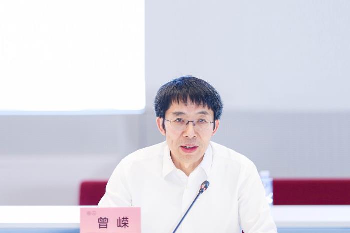 清華大學鯤鵬昇騰科教創(chuàng)新卓越中心專項合作啟動，引領(lǐng)高?？蒲泻腿瞬排囵B(yǎng)新模式