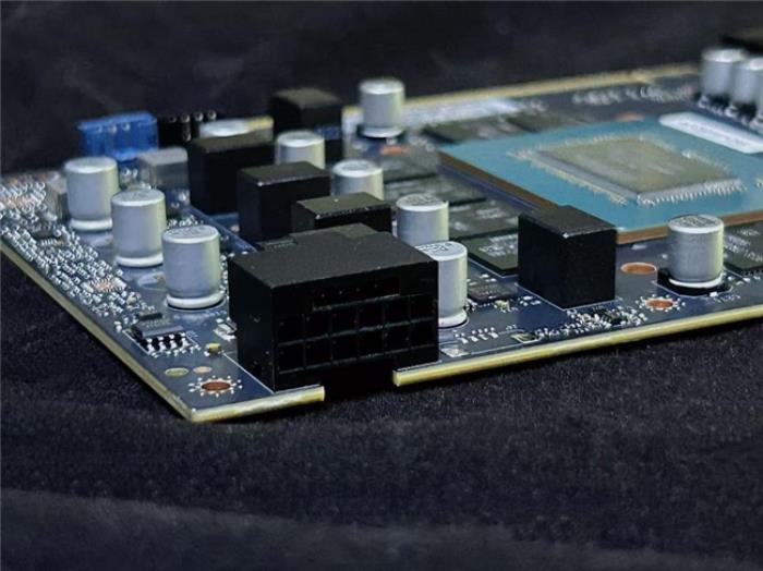 影馳 GeForce RTX 5070 Ti 金屬大師 OC評測：DLSS 4超強(qiáng)發(fā)揮