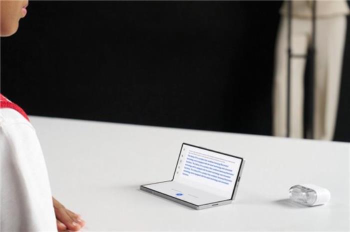透過Galaxy Z Fold6 探索三星引領(lǐng)折疊屏手機的創(chuàng)新之路