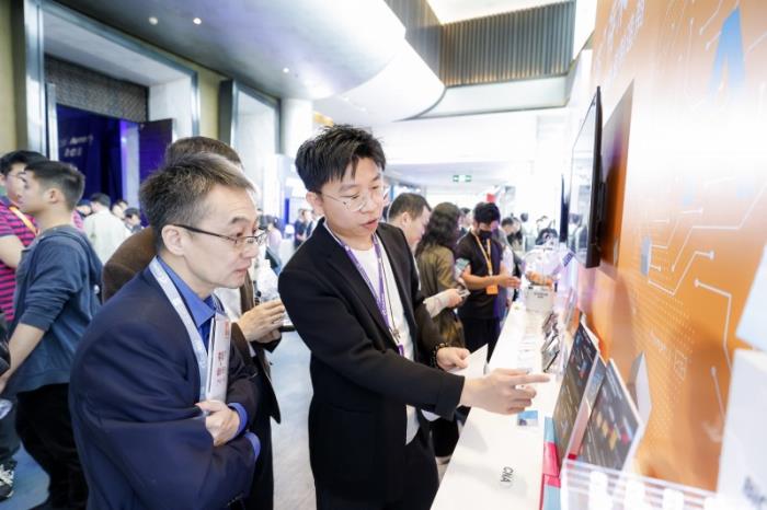 鎧俠參展CFMS 2025：布局下一代先進(jìn)存儲(chǔ)，持續(xù)助力高能AI