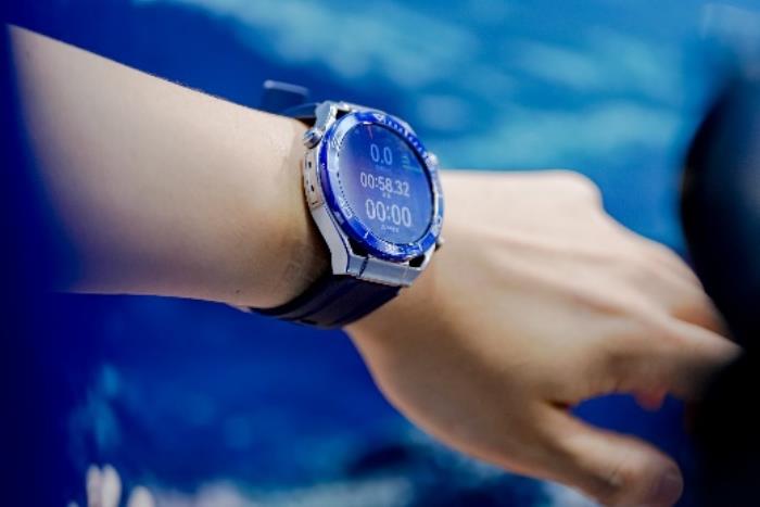 HUAWEI WATCH Ultimate非凡探索系列矚目亮相2025上海國(guó)際潛水展，科技賦能極境探索