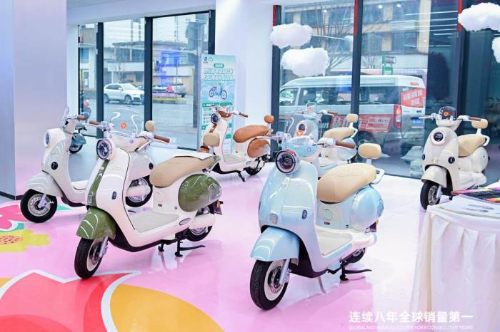 雅迪華宇電池，如何突破售后潛規(guī)則的“天花板”？