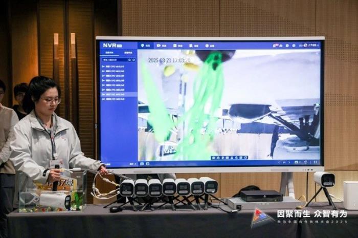 華為光與行業(yè)感知分銷新品發(fā)布會圓滿召開，19款新品重磅發(fā)布