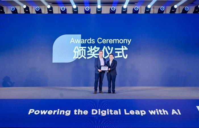 亞信科技、TMF聯(lián)合舉辦2025北京峰會(huì) 引領(lǐng)數(shù)字躍升 共建“數(shù)智共同體”
