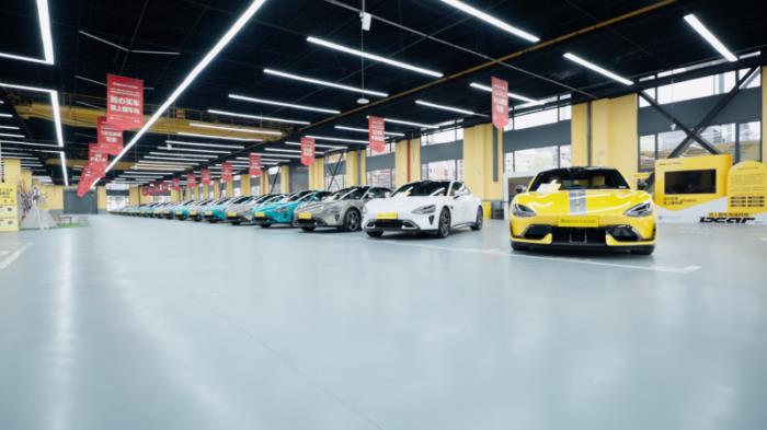 新車一車難求，懂車帝3月30日直播上架50臺小米SU7準(zhǔn)新車