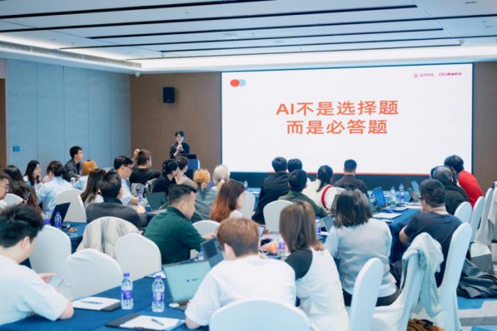 AI不是選擇題，而是生死題！璽承如何幫電商企業(yè)打贏未來之戰(zhàn)？