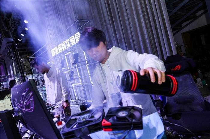 湘聚金字塔！華碩主板引爆ROG DAY 2025信仰狂歡