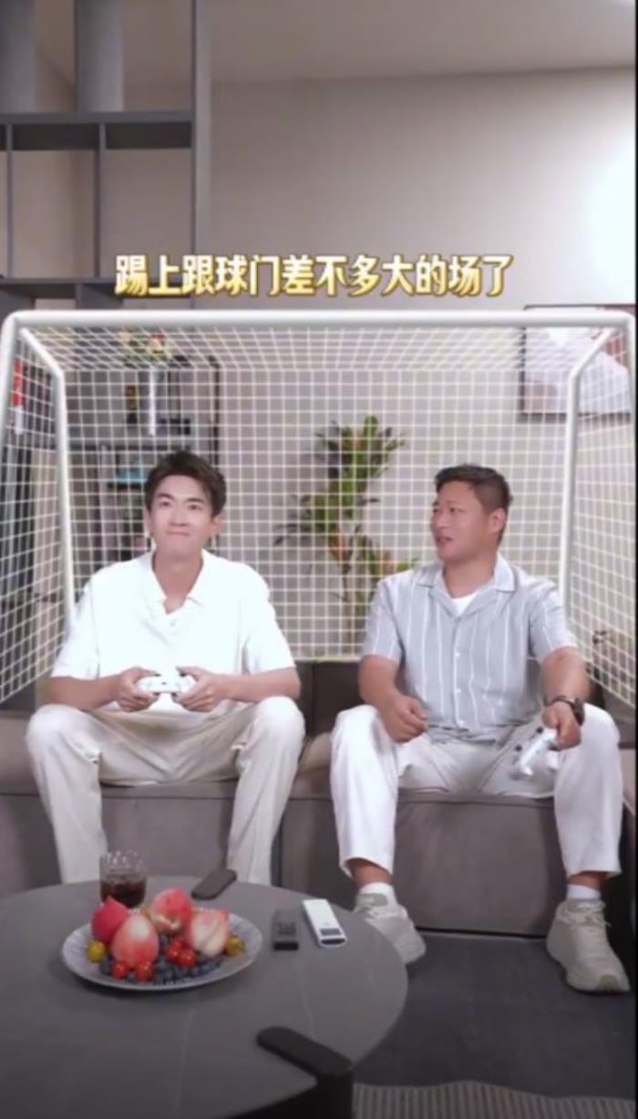高貴，實(shí)在高貴！林更新116吋海信E8Q Pro” 001號(hào)玩家”身份曝光？