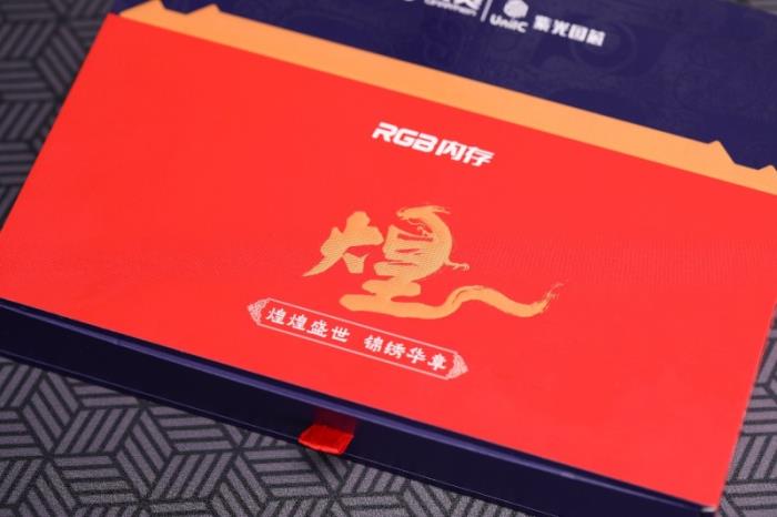 硬控發(fā)熱，一鍵躍至6400MT/s，「煌」系列DDR5內(nèi)存超頻體驗(yàn)