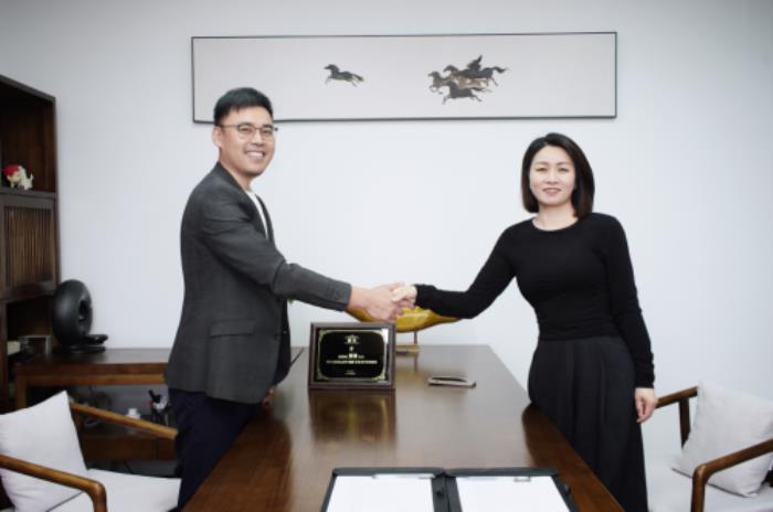 絕影XENJOY攜手別墅設(shè)計大師蔡晴：以空間美學(xué)重構(gòu)家庭健身的感知革命