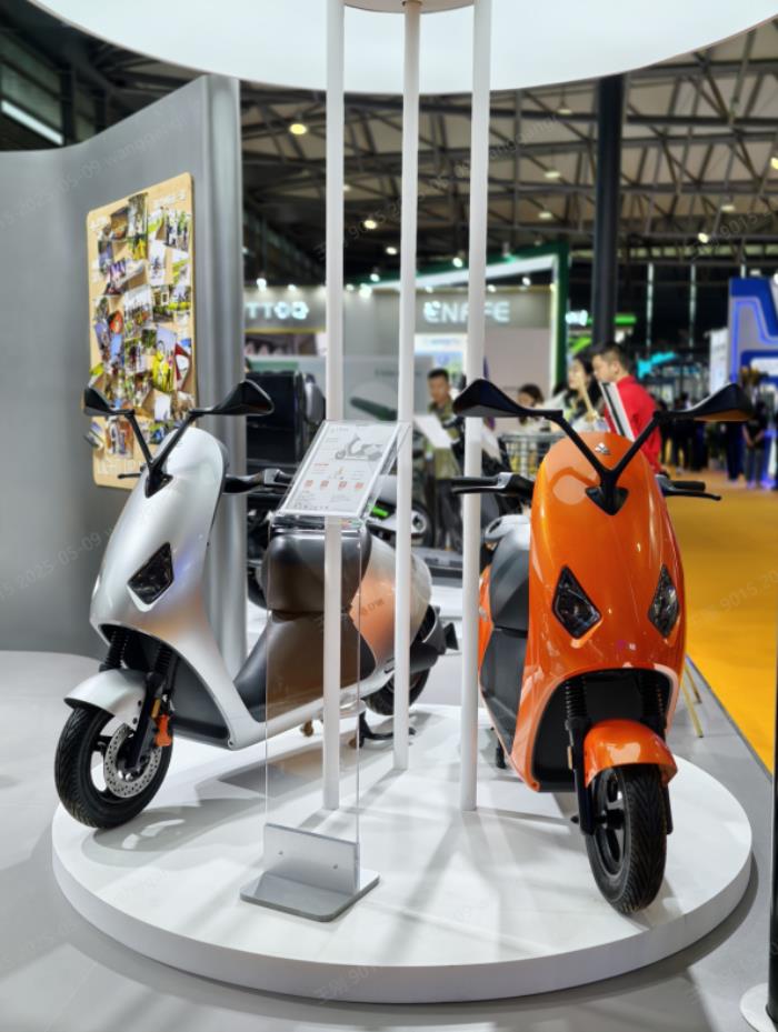 先鋒與時(shí)尚的對(duì)話：LYVA品牌亮相上海國(guó)際自行車展