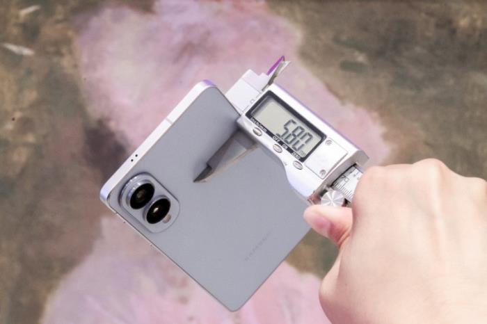體驗(yàn)三星Galaxy S25 Edge 超輕薄旗艦風(fēng)潮由此開啟