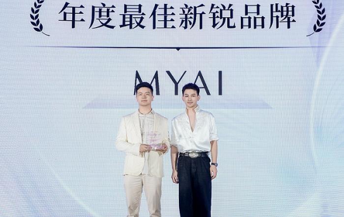 MYAI密發(fā)儀Pro新品閃耀2025美沃斯雙展，引領(lǐng)AI一站式養(yǎng)發(fā)新風潮